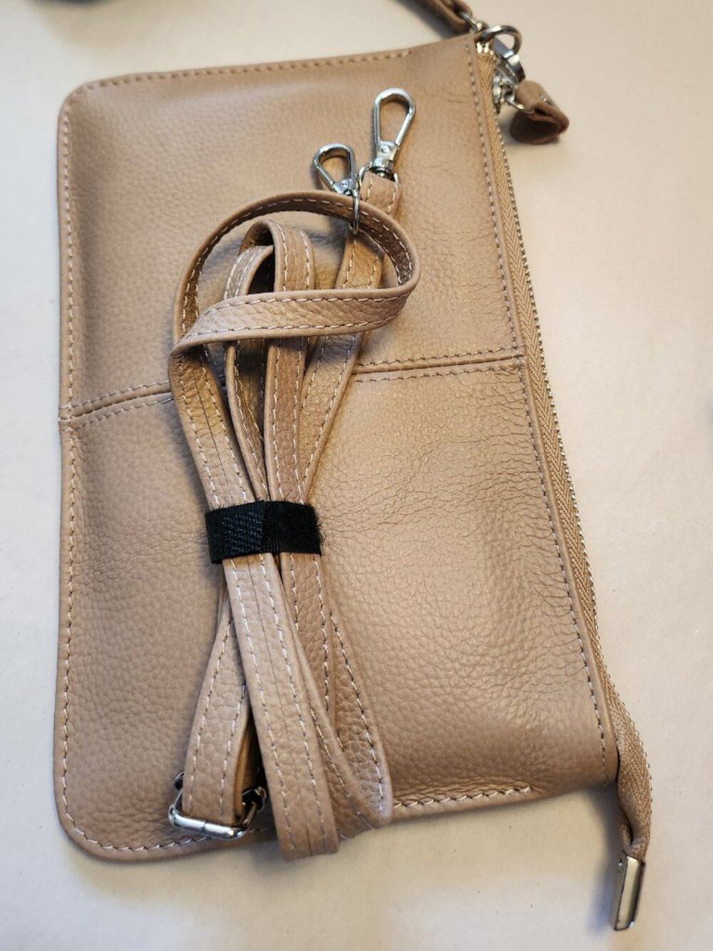 Lot of #3 Crossbody Bags - Picture 10 of 14